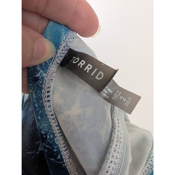 Torrid Underwire Long Line Top and High Waist Ruched Bottom Bikini Set in Ocean - Picture 6 of 12